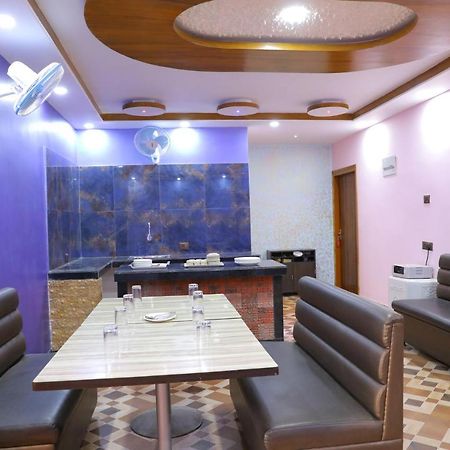 ホテルKrishna Shree Residency グワーハーティー エクステリア 写真